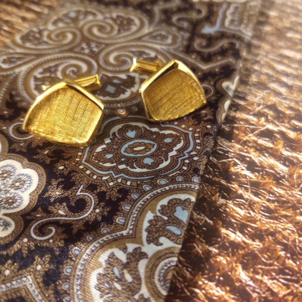 Vintage Emmons Gold Cuff Links